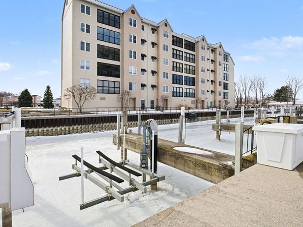 312 Water Street, Unit 52, St. Joseph, MI 49085
