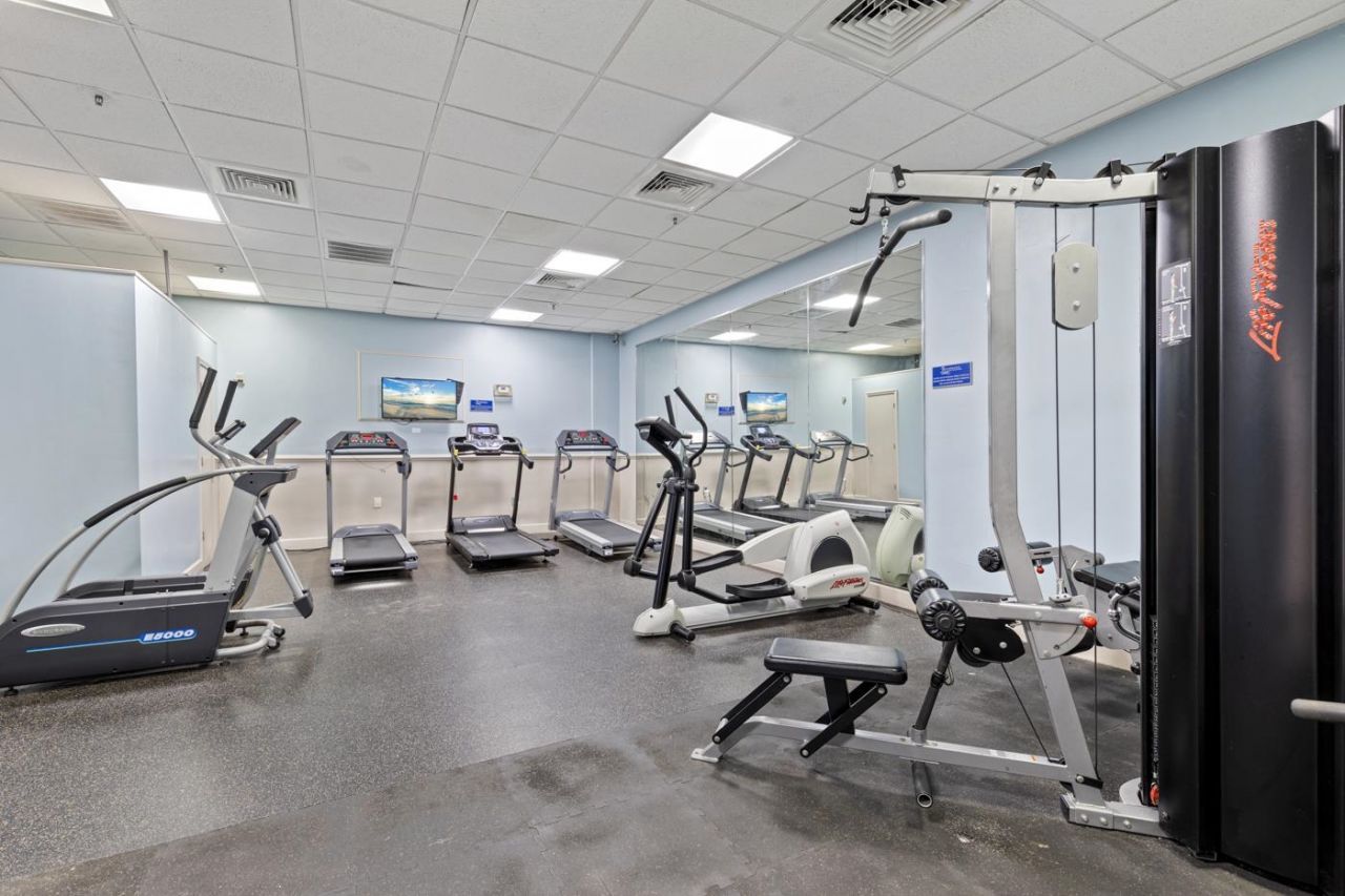 5905 S Kings Hwy.  Photo 28