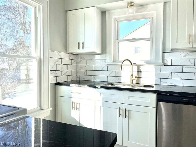 636 Buena Vista Boulevard, Steubenville, OH 43952 Photo 6