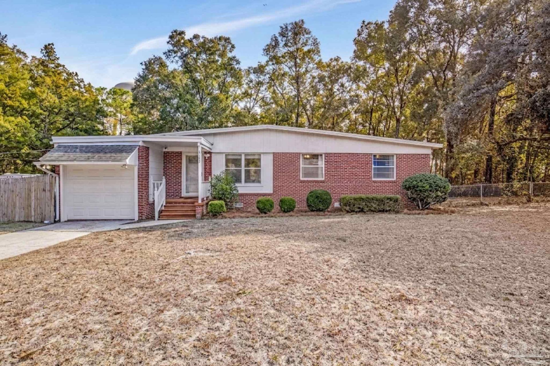 6589 Cedar St, Milton, FL 32570 Main Photo