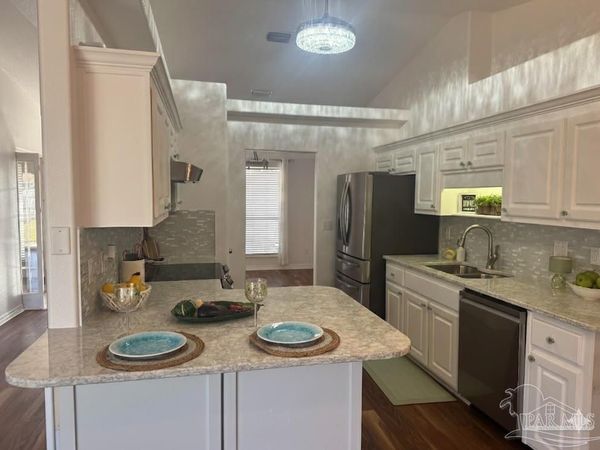 1014 Steel Ct, Milton, FL 32583