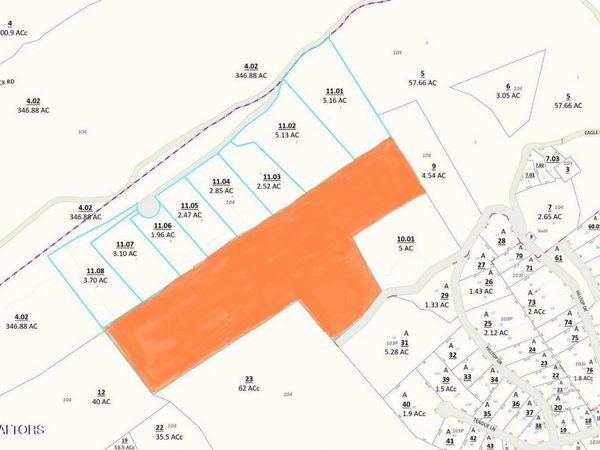 Hilltop Drive, Jacksboro, TN 37757