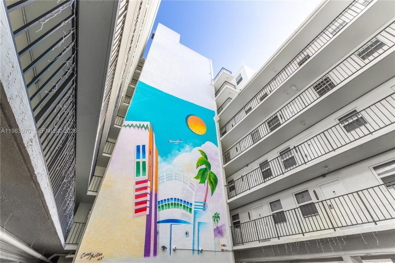 720 Collins Ave, Unit 704, Miami Beach, FL 33139 Photo