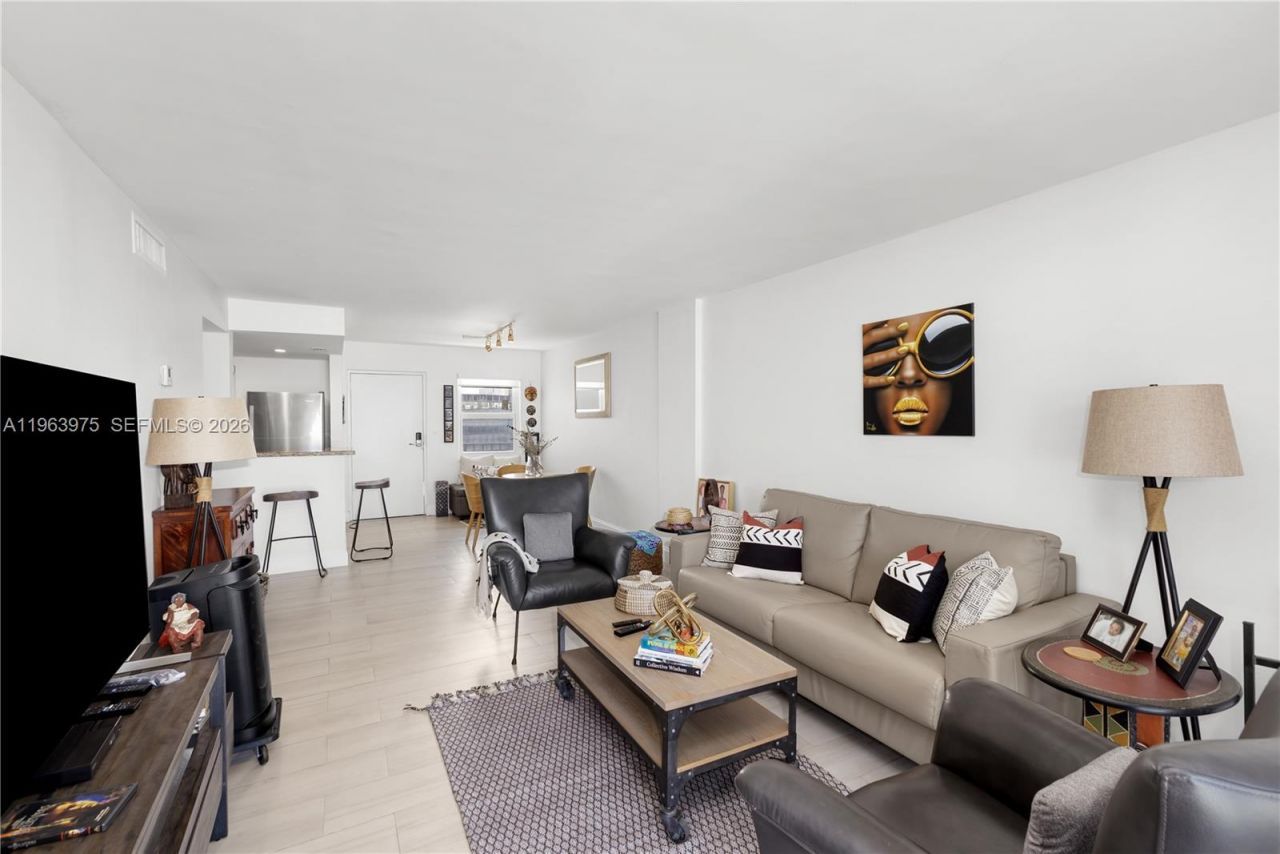 720 Collins Ave, Unit 704, Miami Beach, FL 33139 Photo