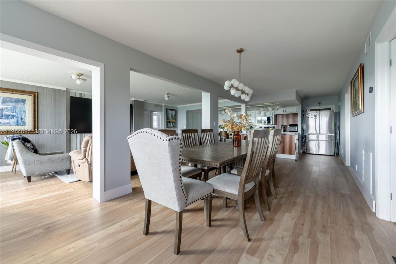 3910 Crystal Lake Dr, Unit 401, Deerfield Beach, FL 33064 Photo