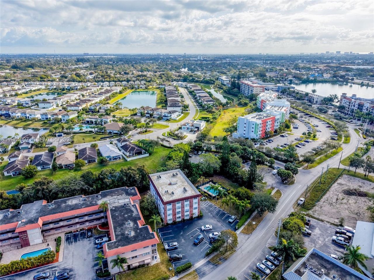 3910 Crystal Lake Dr, Unit 401, Deerfield Beach, FL 33064 Photo