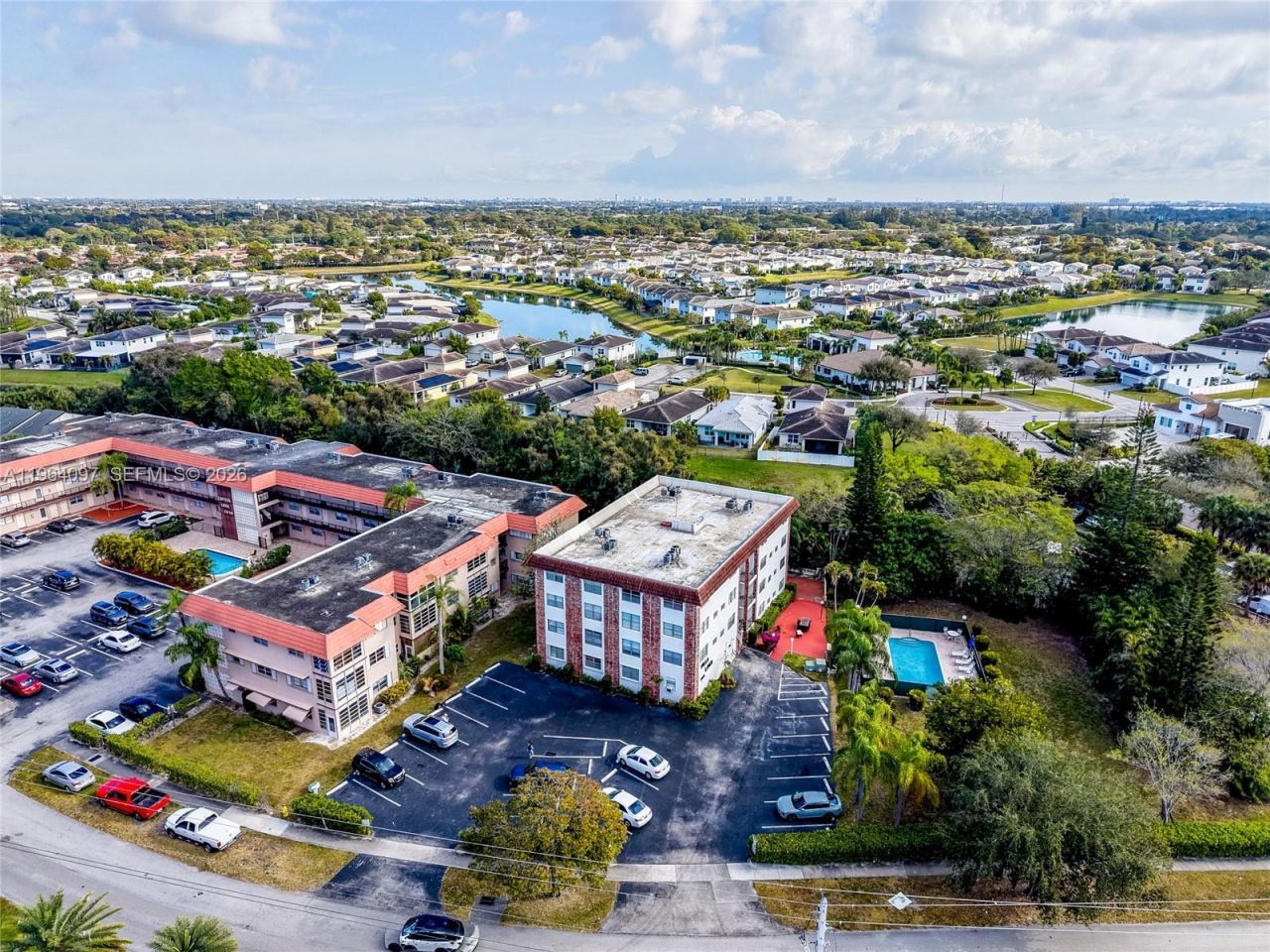 3910 Crystal Lake Dr, Unit 401, Deerfield Beach, FL 33064 Photo