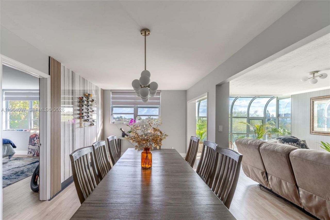 3910 Crystal Lake Dr, Unit 401, Deerfield Beach, FL 33064 Photo