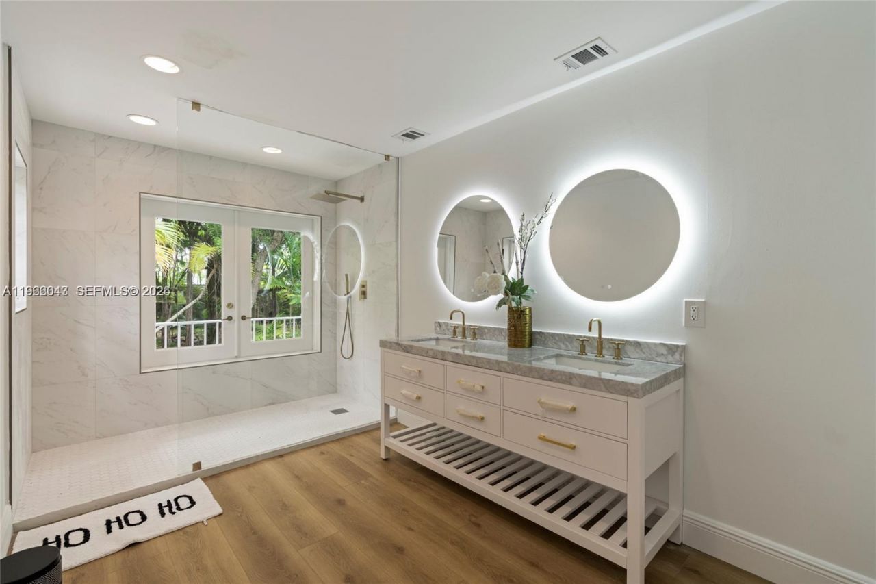 1951 Secoffee St, Miami, FL 33133 Photo