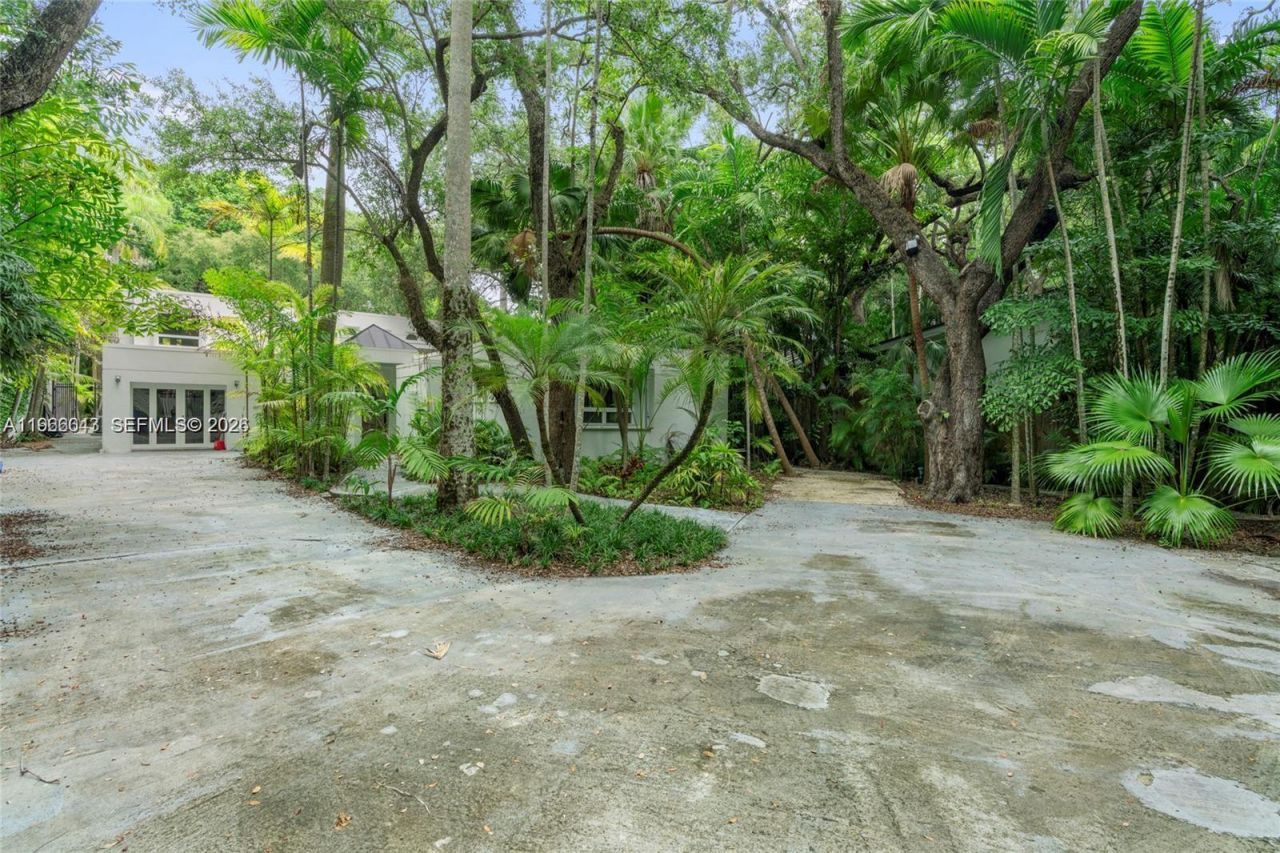 1951 Secoffee St, Miami, FL 33133 Photo