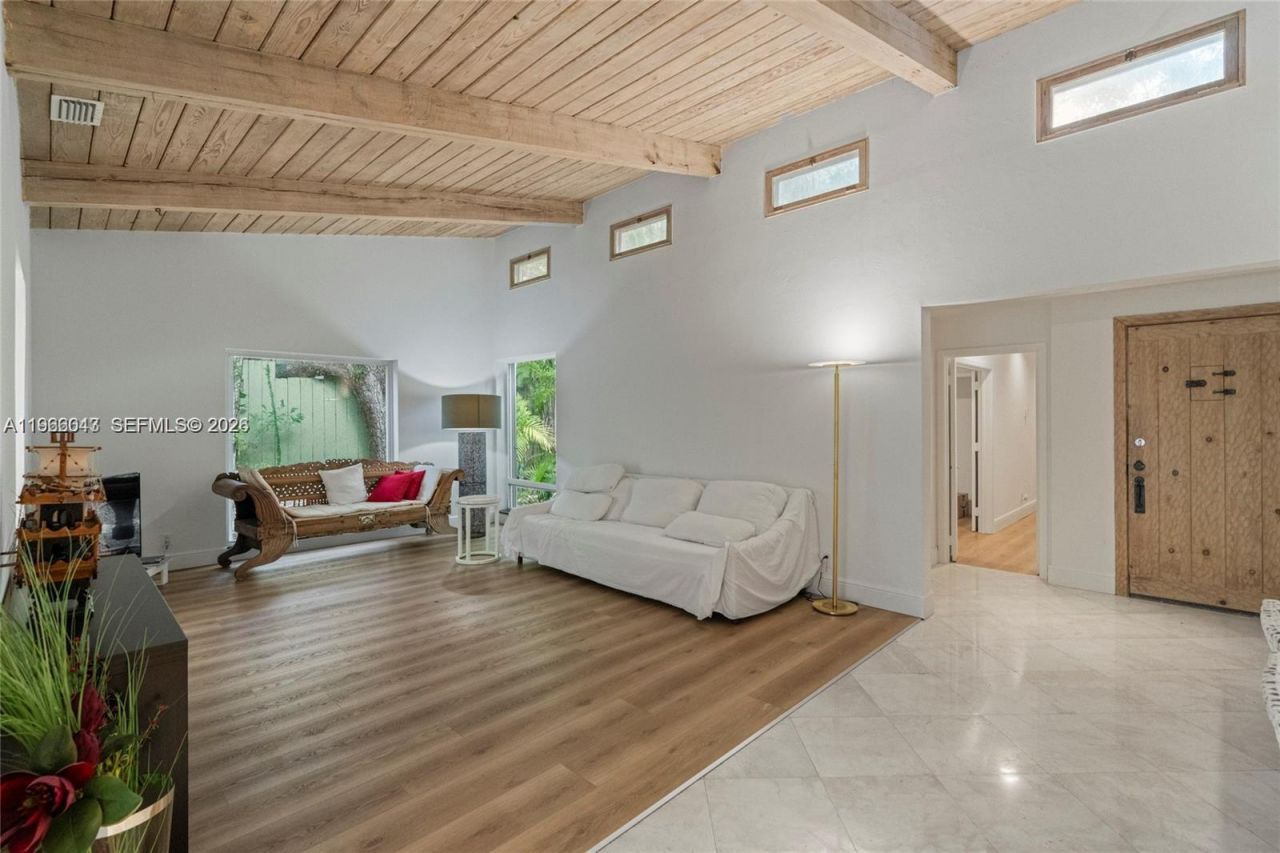 1951 Secoffee St, Miami, FL 33133 Photo