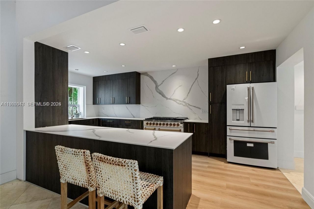 1951 Secoffee St, Miami, FL 33133 Photo