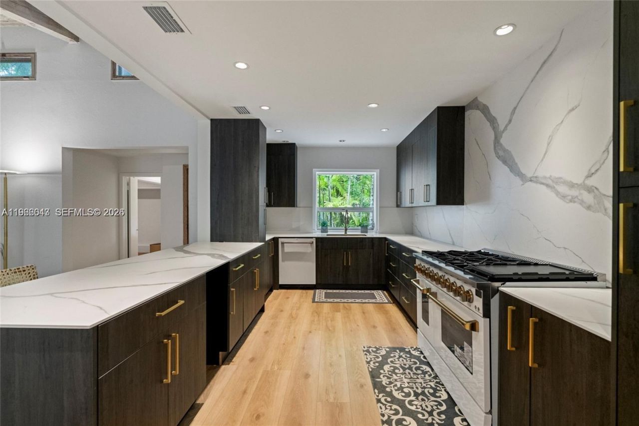 1951 Secoffee St, Miami, FL 33133 Photo