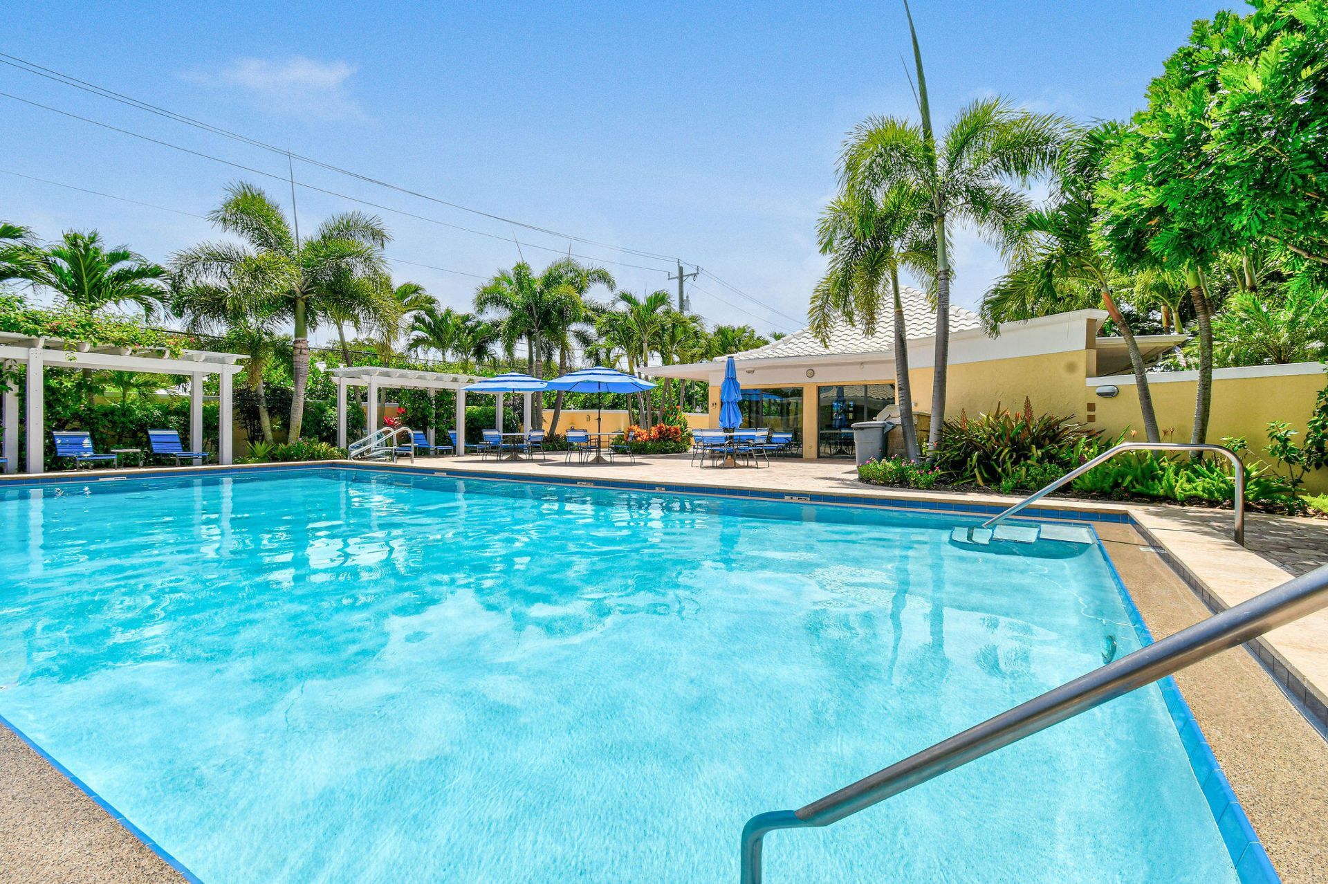 4 SE Turtle Creek Drive, Unit B, Jupiter, FL 33469 Photo