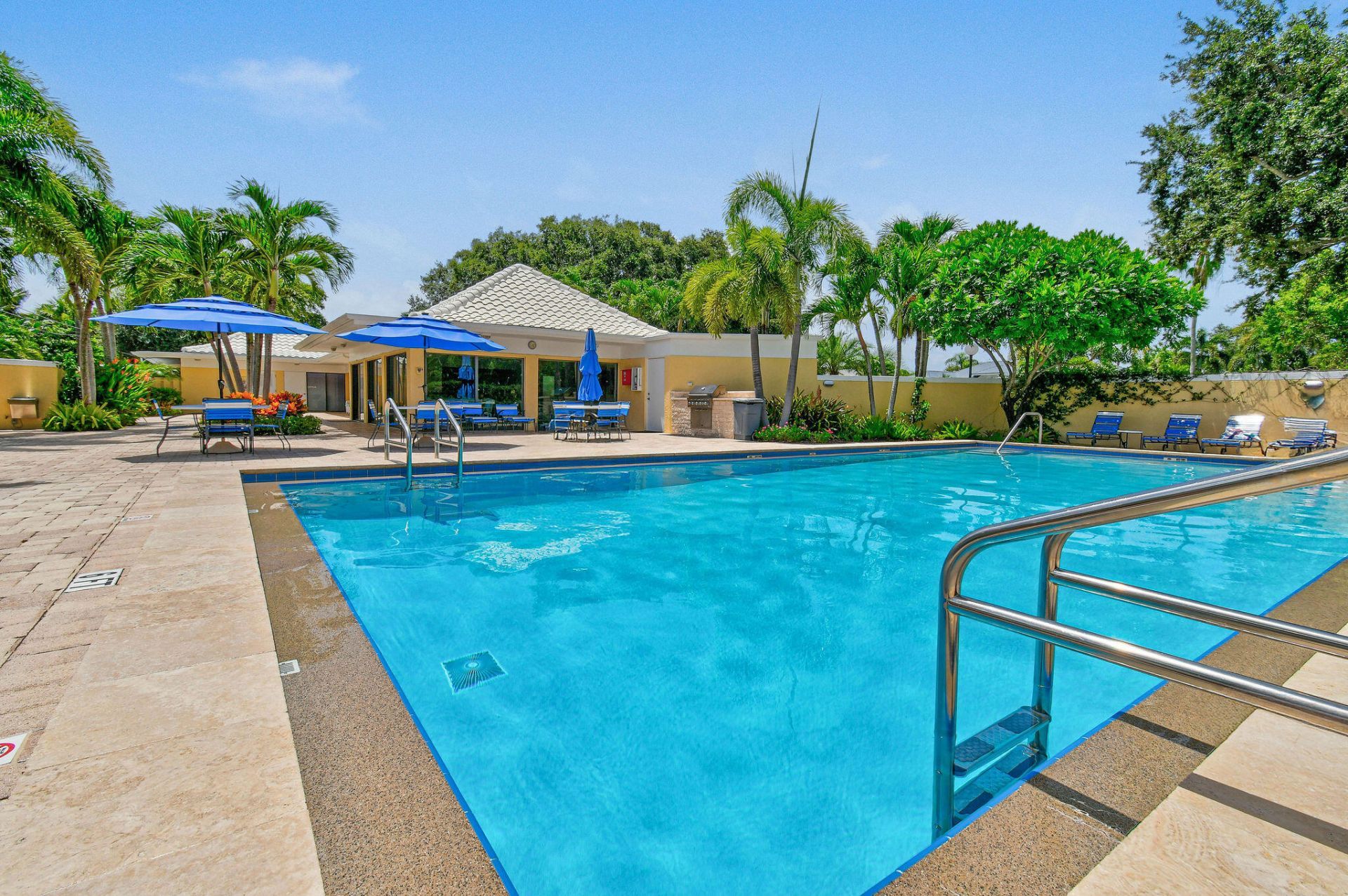 4 SE Turtle Creek Drive, Unit B, Jupiter, FL 33469 Photo