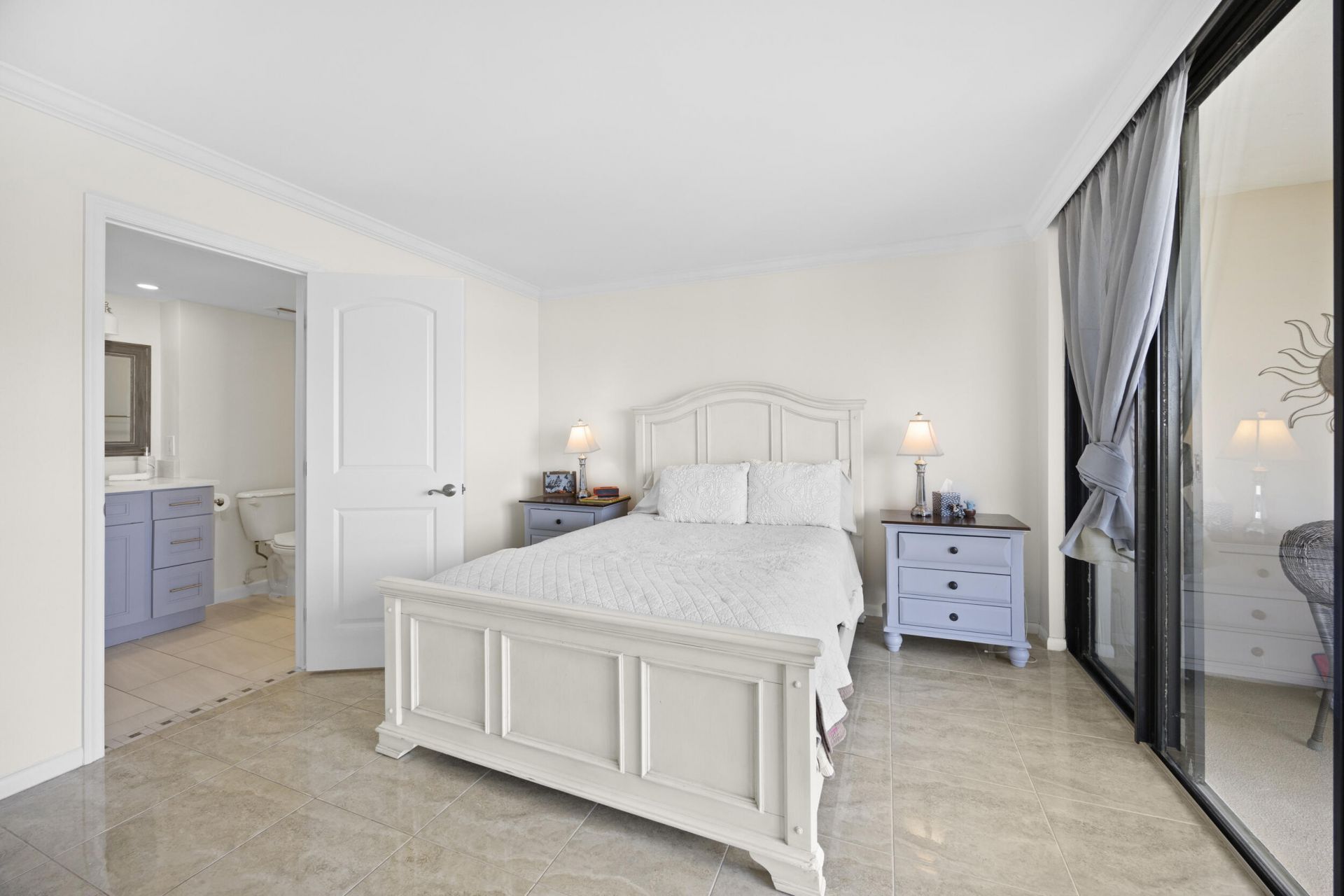 2425 Presidential Way, Unit Ph2, West Palm Beach, FL 33401 Photo