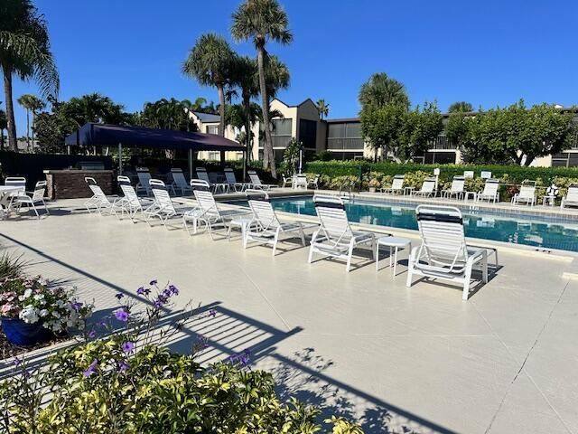 275 Palm Avenue, Unit C305, Jupiter, FL 33477 Photo