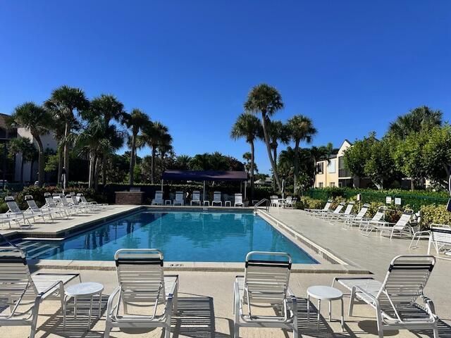 275 Palm Avenue, Unit C305, Jupiter, FL 33477 Photo