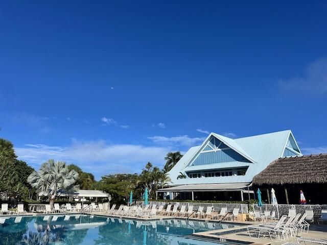 275 Palm Avenue, Unit C305, Jupiter, FL 33477 Photo