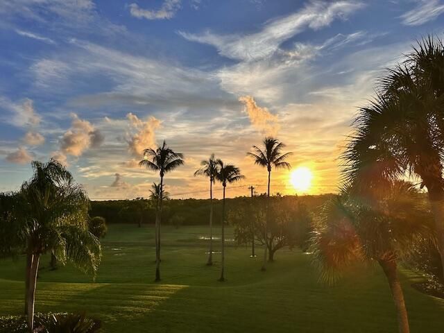 275 Palm Avenue, Unit C305, Jupiter, FL 33477 Photo