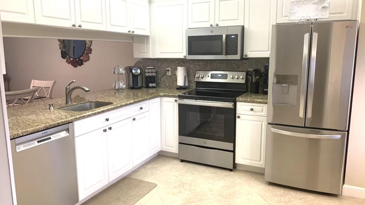 275 Palm Avenue, Unit C305, Jupiter, FL 33477 Photo