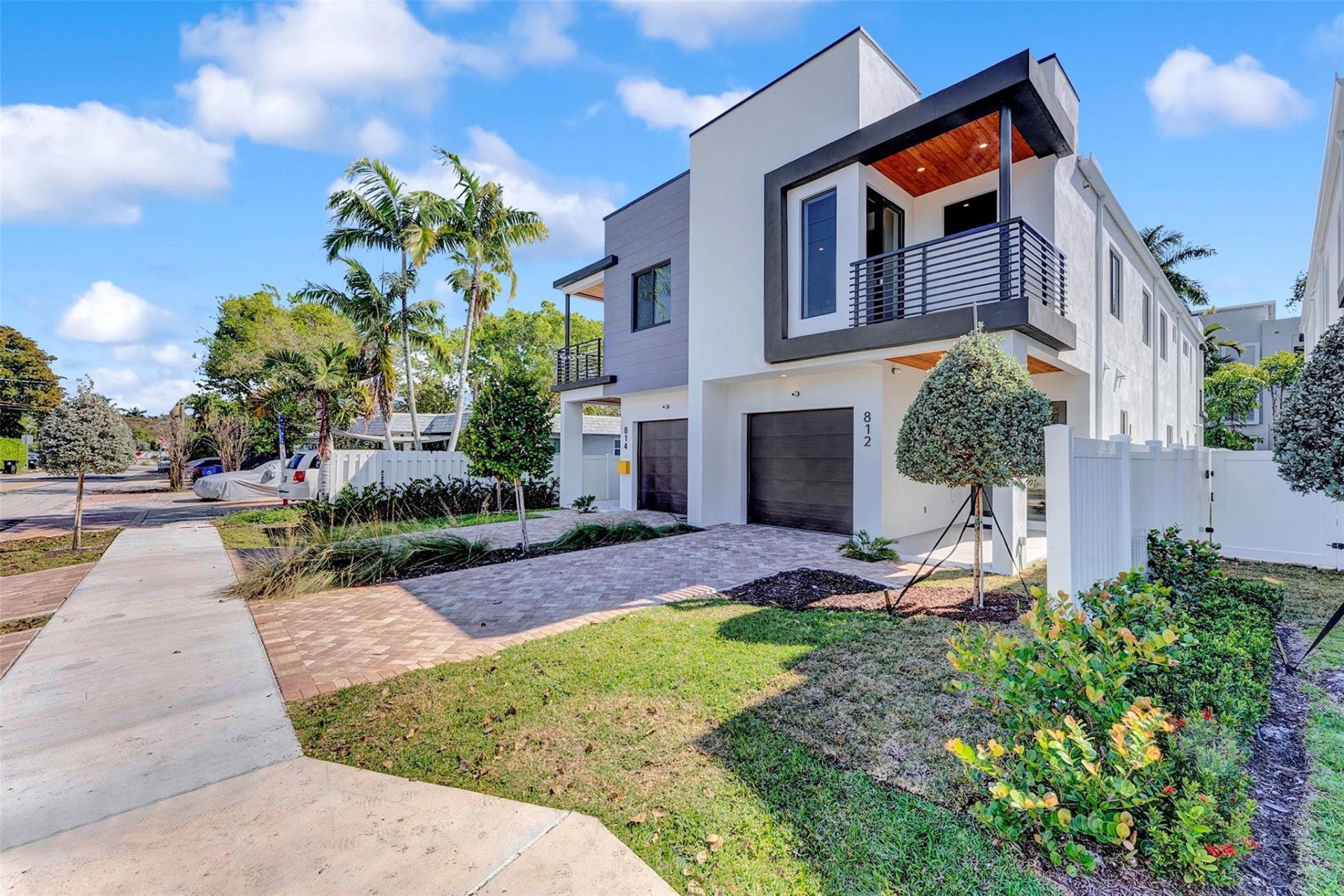 812 SE 12th Street, Unit 812, Fort Lauderdale, FL 33316 Photo