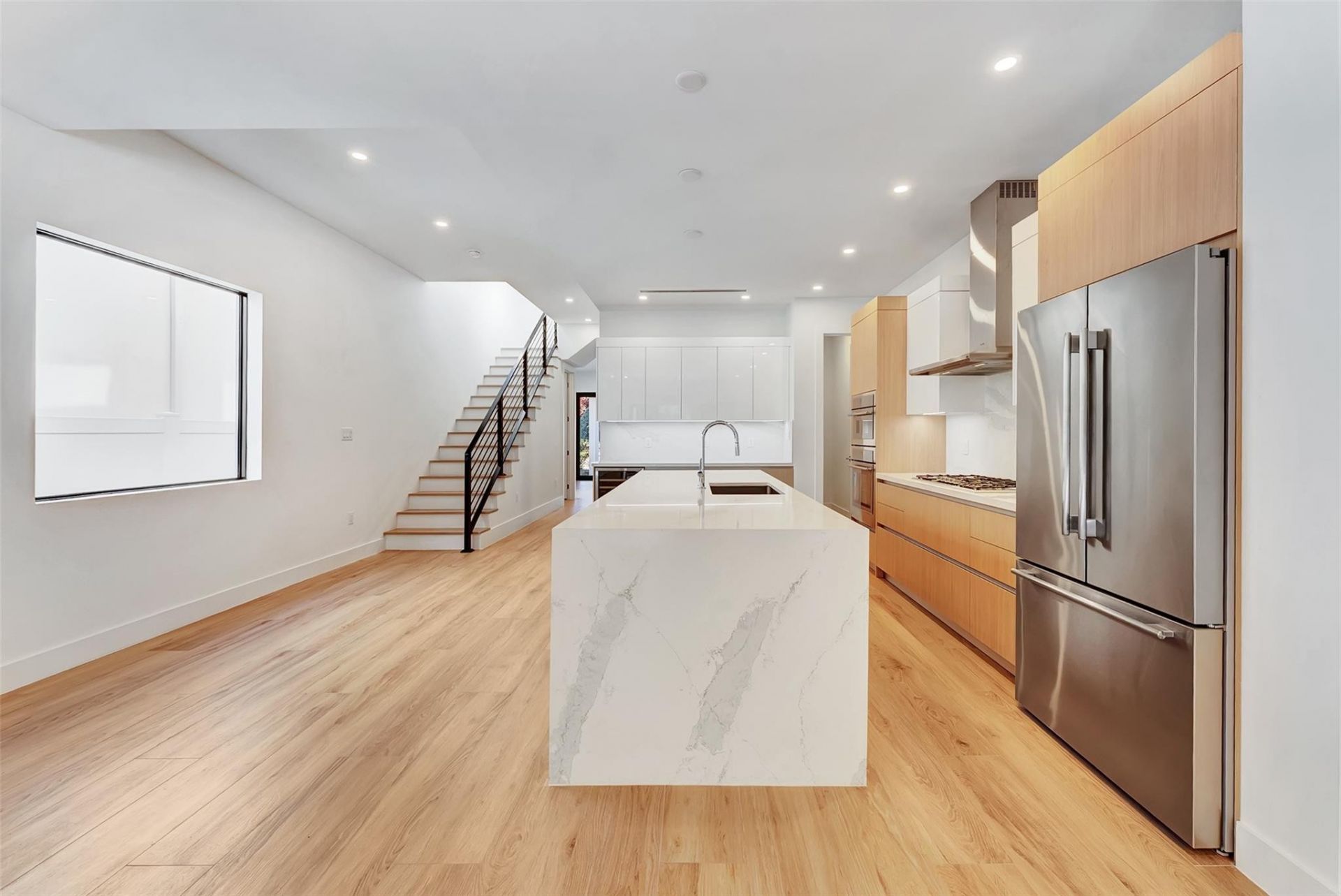 812 SE 12th Street, Unit 812, Fort Lauderdale, FL 33316 Photo