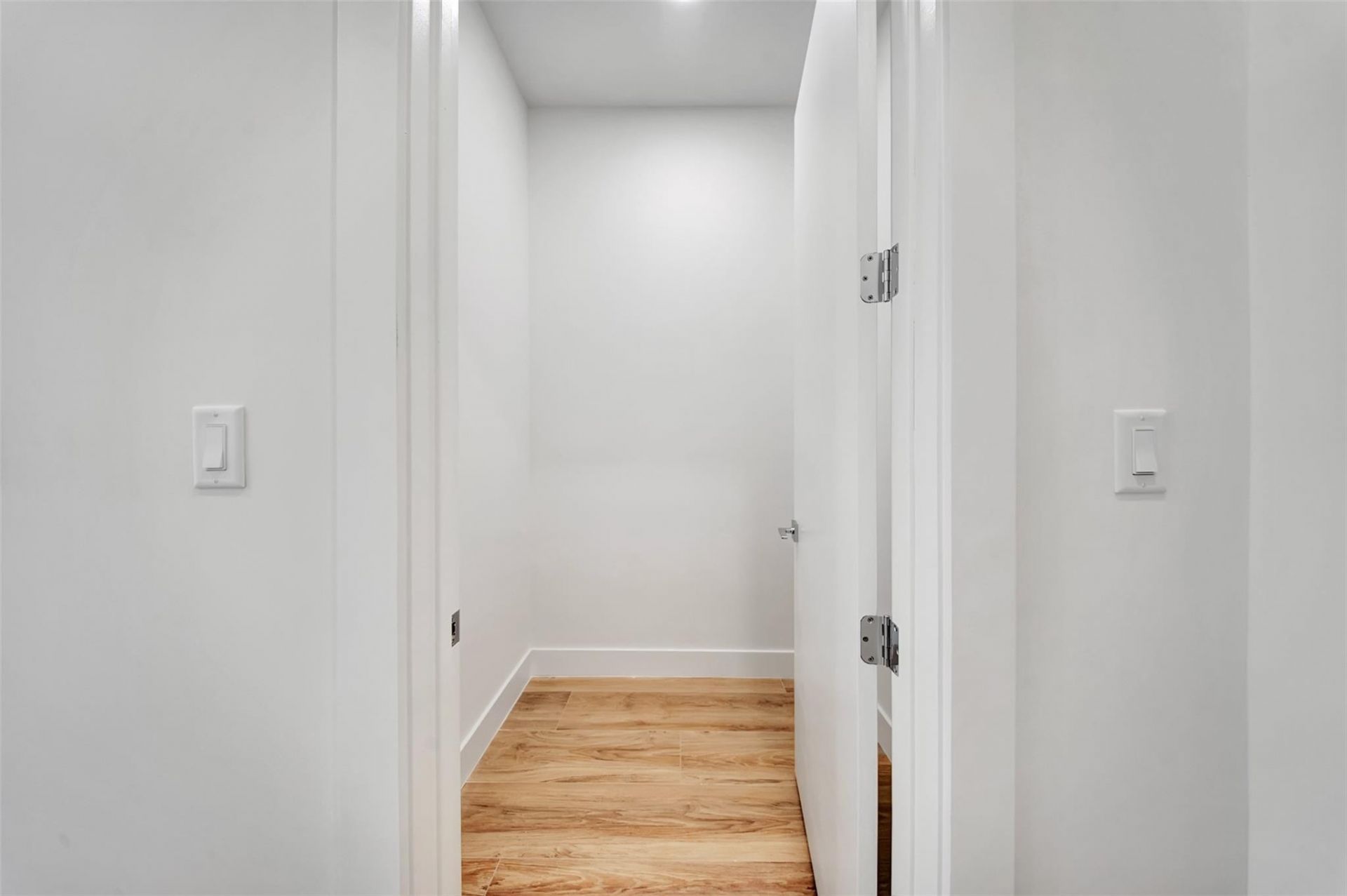 812 SE 12th Street, Unit 812, Fort Lauderdale, FL 33316 Photo