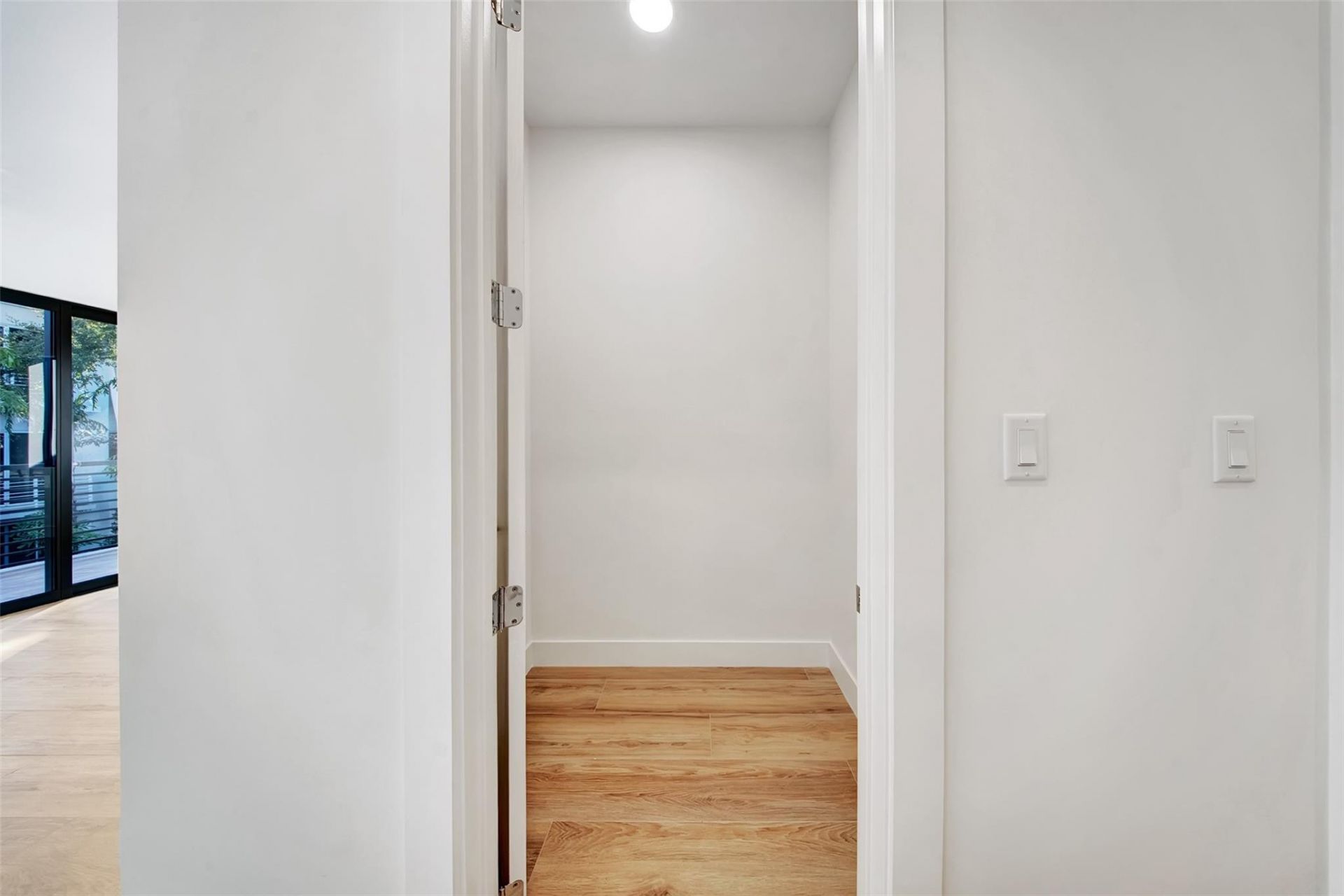 812 SE 12th Street, Unit 812, Fort Lauderdale, FL 33316 Photo