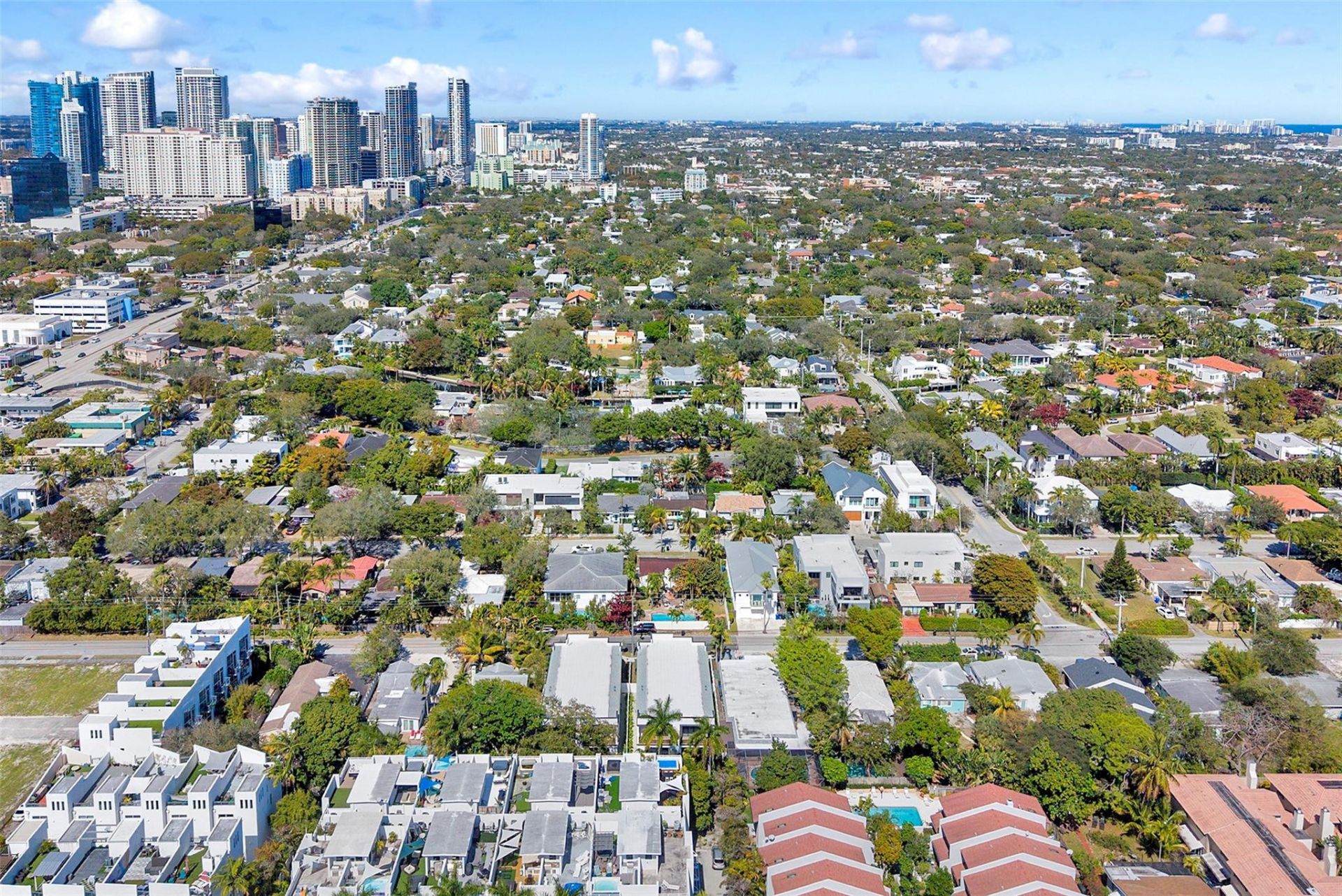 812 SE 12th Street, Unit 812, Fort Lauderdale, FL 33316 Photo