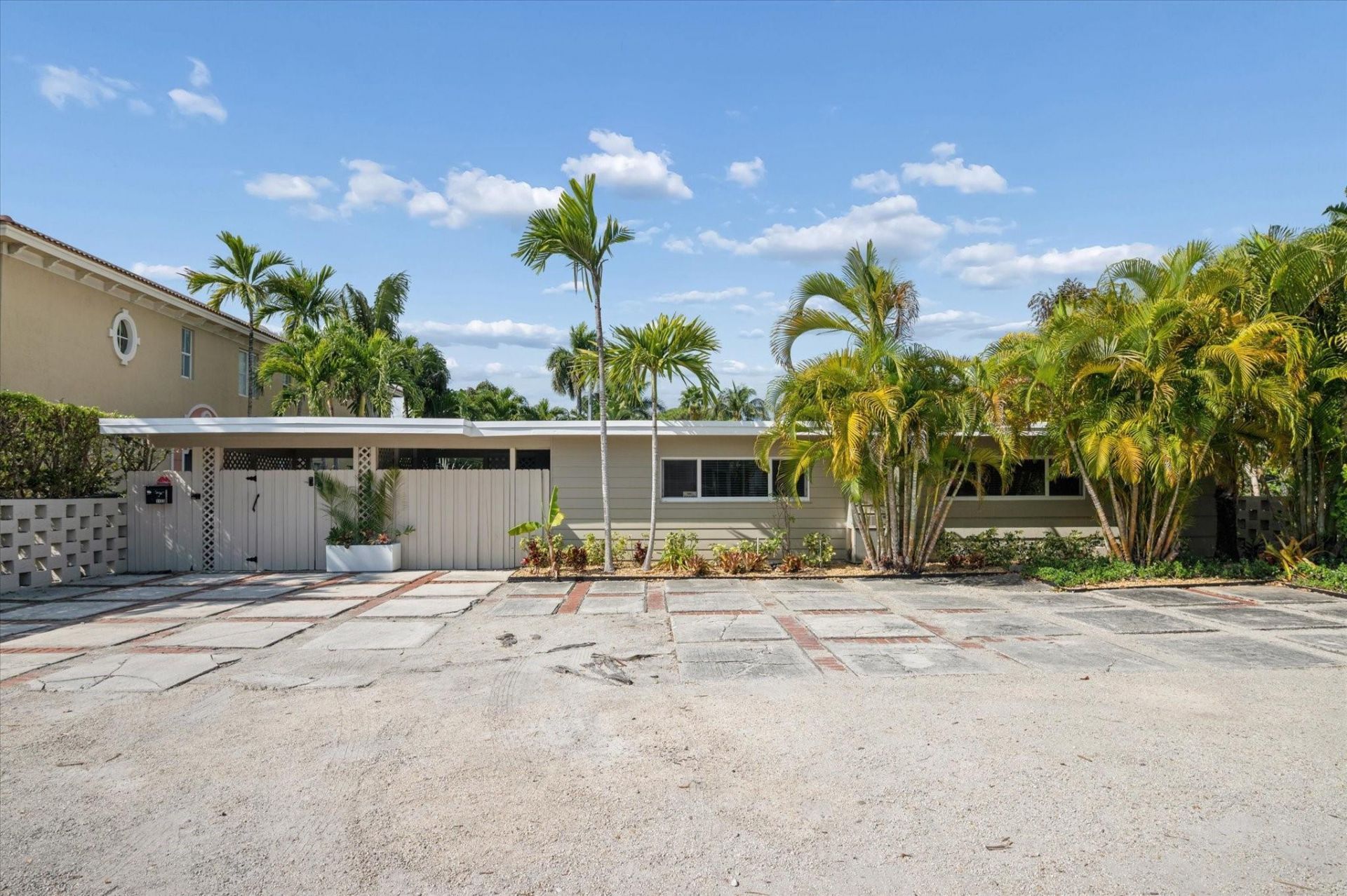 1123 NE 14th Avenue, Fort Lauderdale, FL 33304 Photo