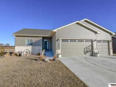 1060 W Panorama Road, Lincoln, NE 68523