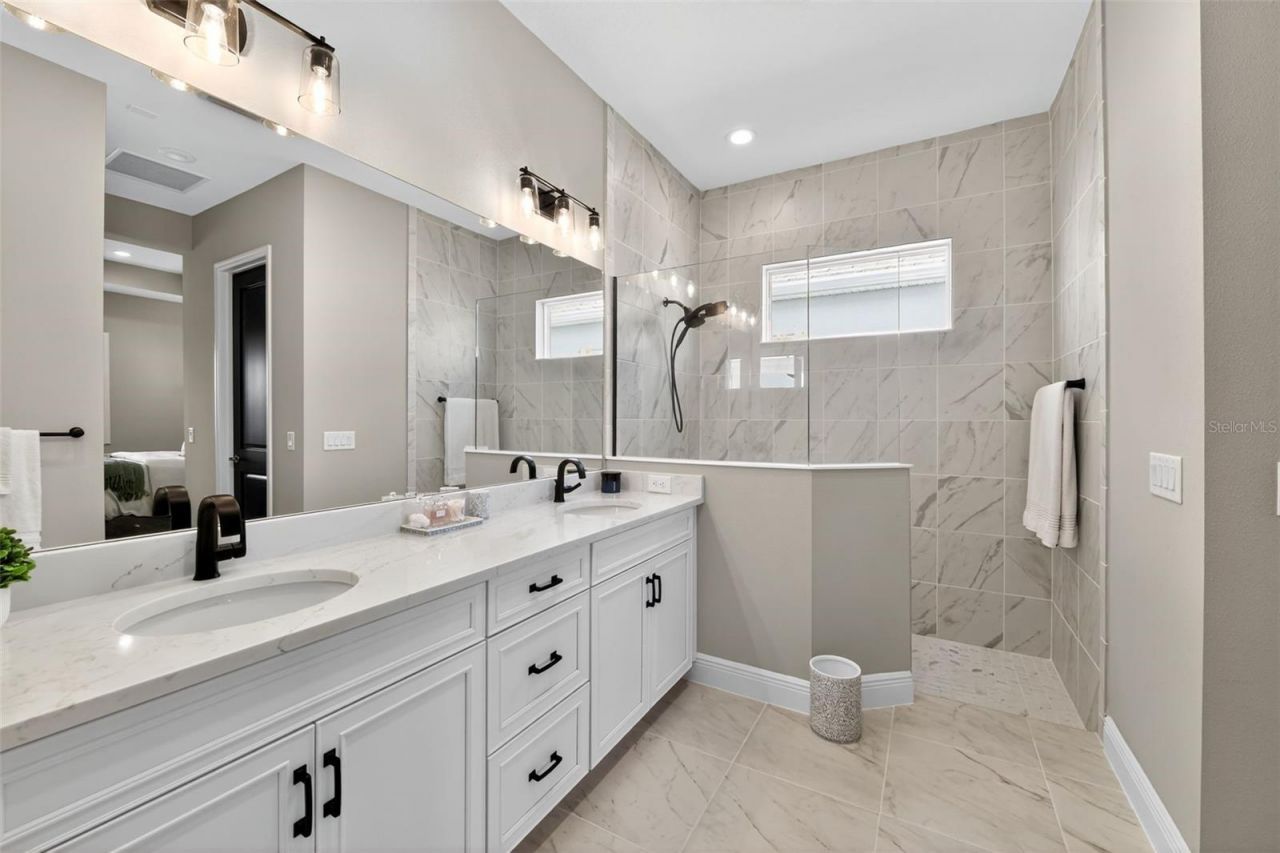 10253 Canaveral Circle, Sarasota, FL 34241 Photo