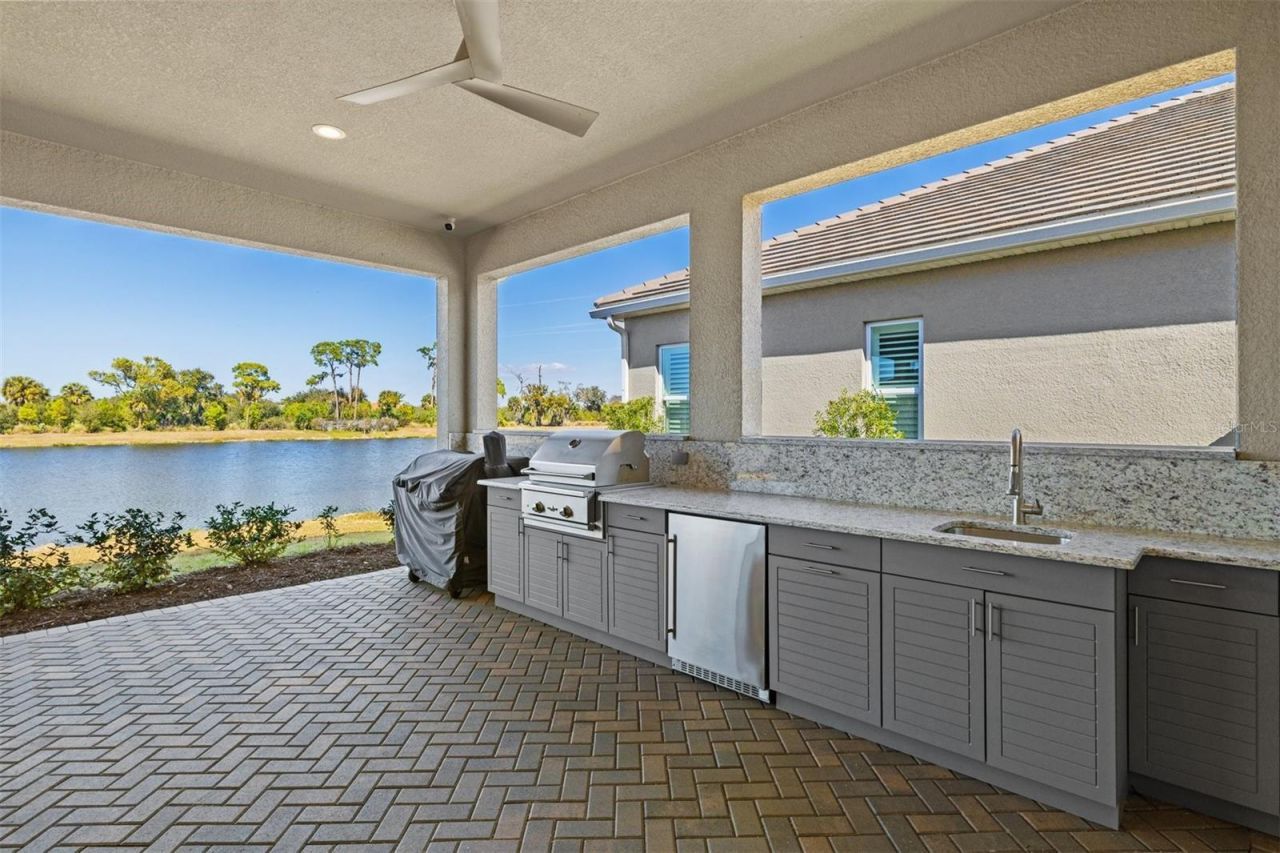 10253 Canaveral Circle, Sarasota, FL 34241 Photo