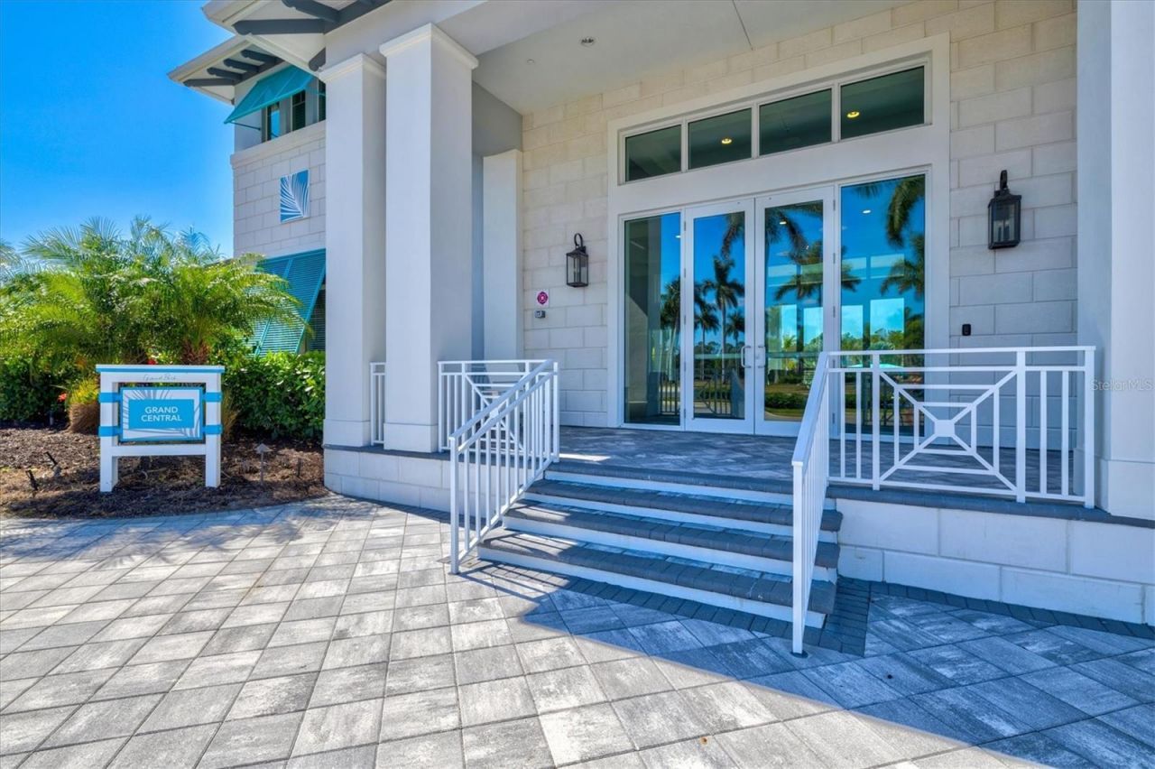 10253 Canaveral Circle, Sarasota, FL 34241 Photo