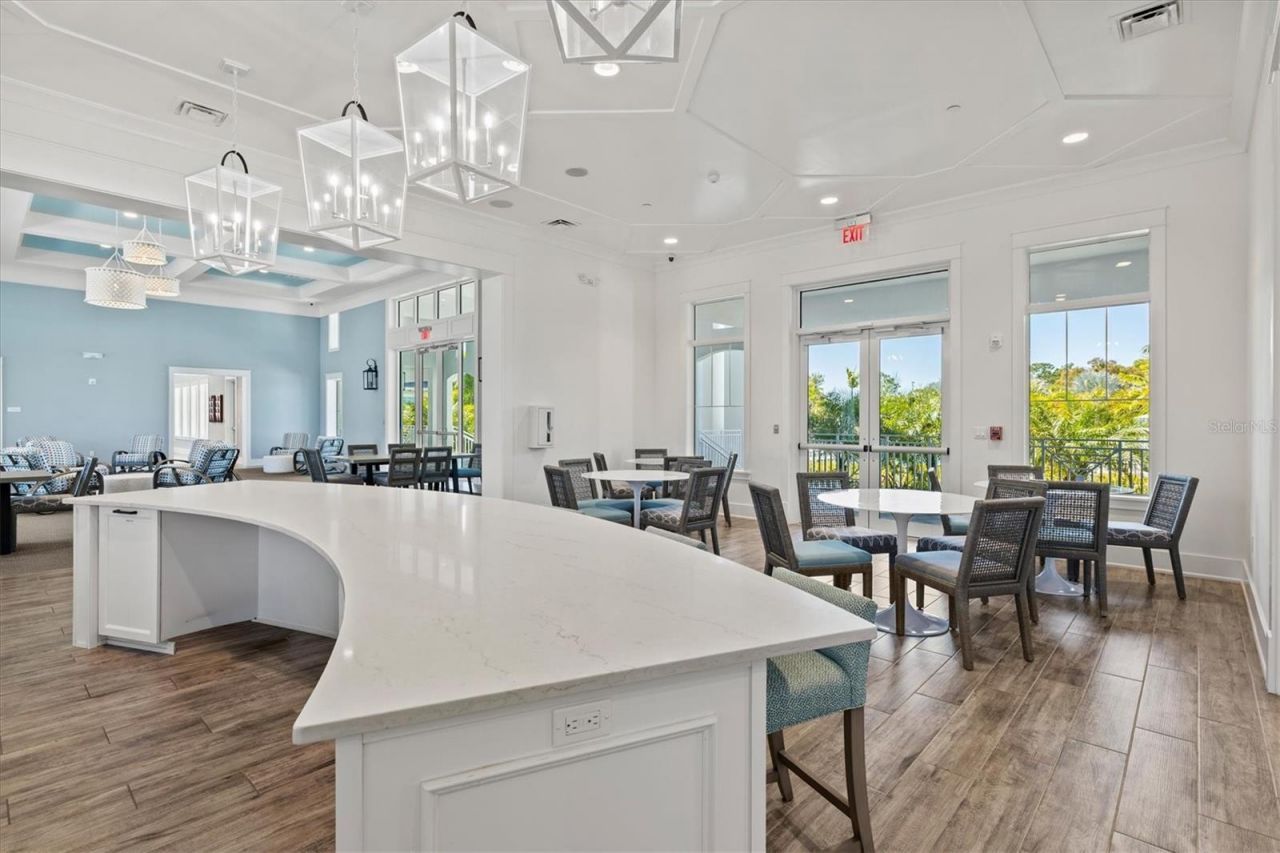 10253 Canaveral Circle, Sarasota, FL 34241 Photo