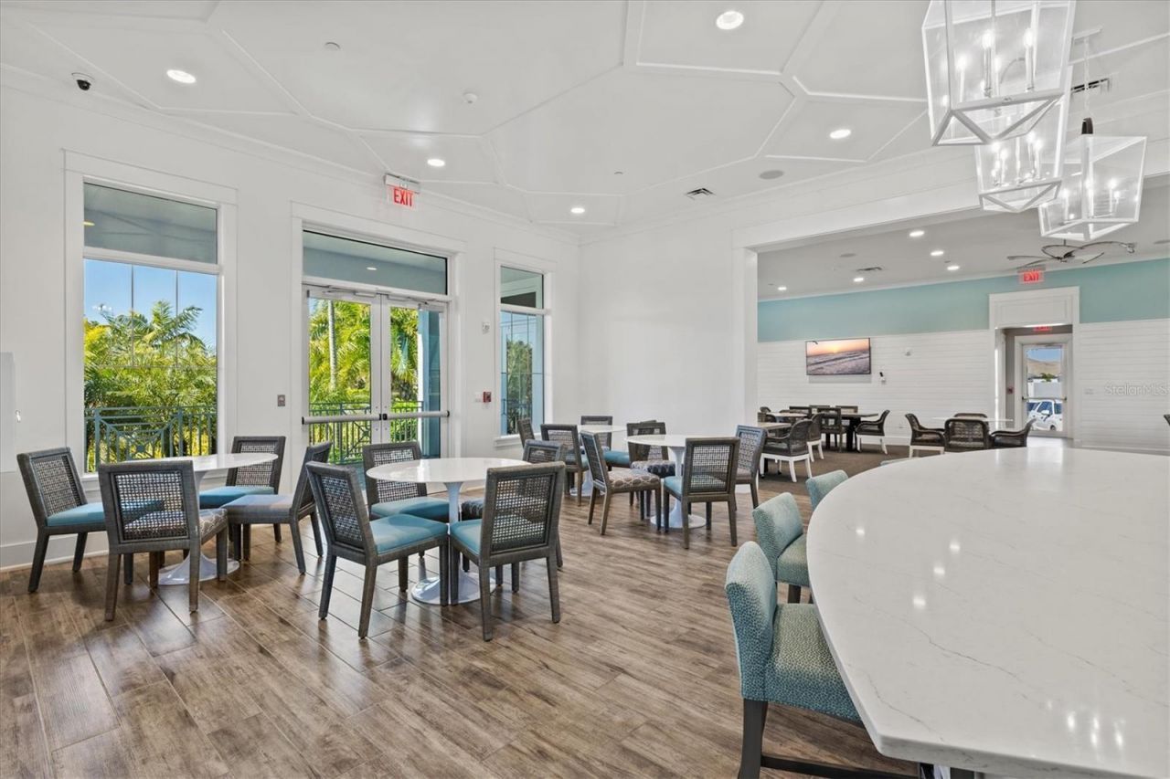 10253 Canaveral Circle, Sarasota, FL 34241 Photo