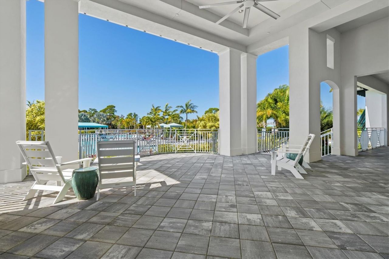 10253 Canaveral Circle, Sarasota, FL 34241 Photo