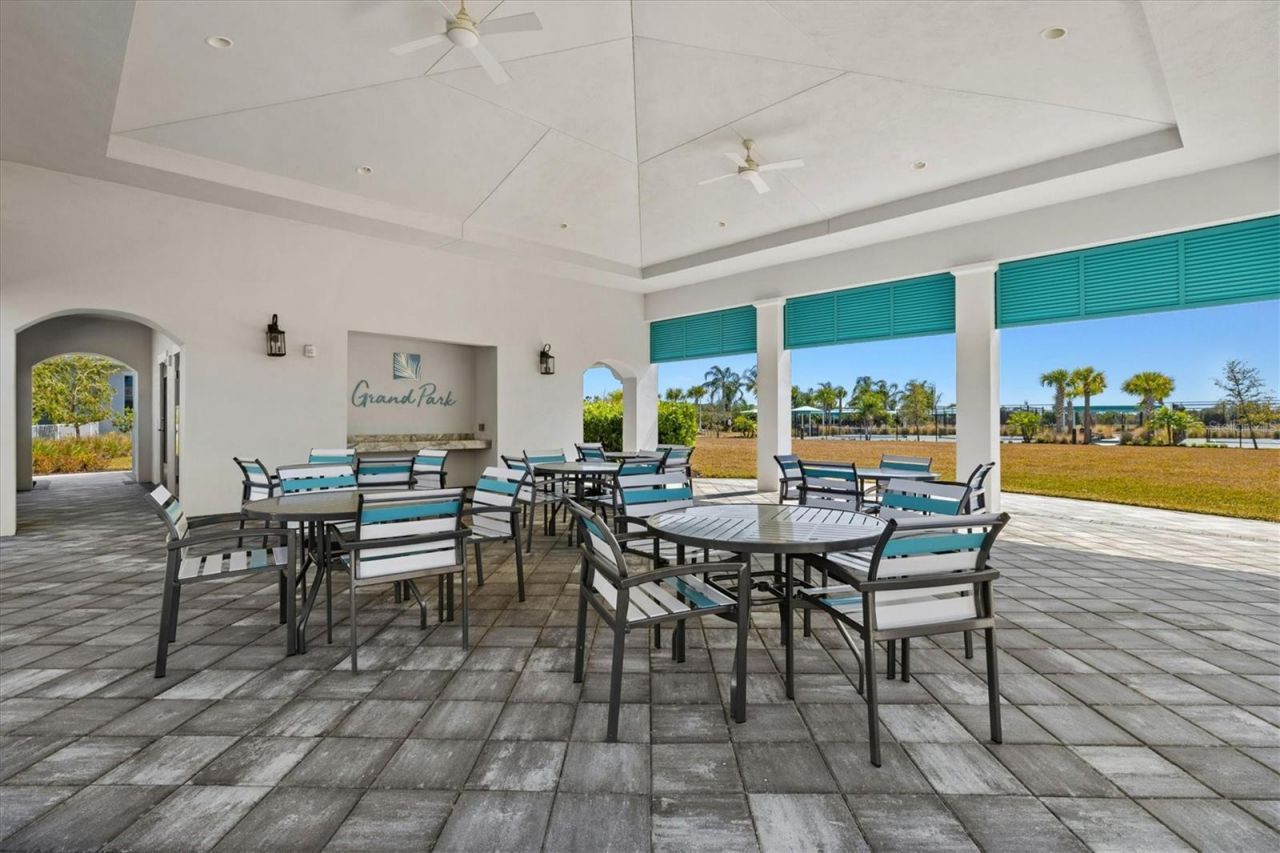 10253 Canaveral Circle, Sarasota, FL 34241 Photo
