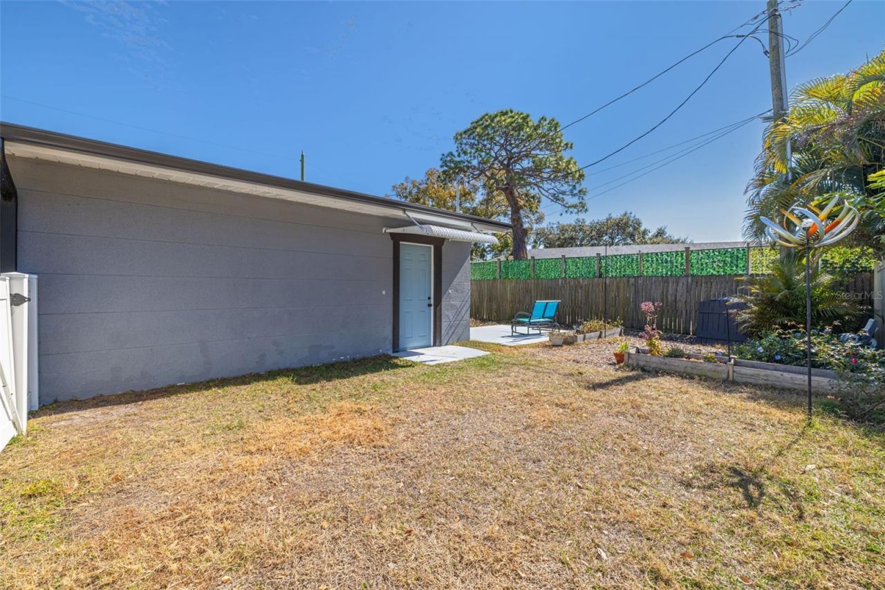 6012 Tangerine Avenue S, Gulfport, FL 33707 Photo