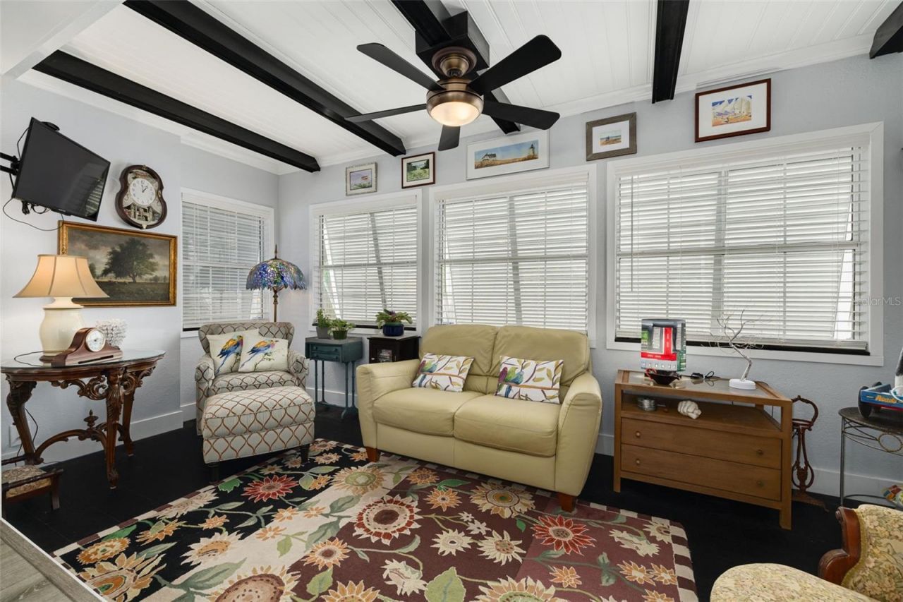 6012 Tangerine Avenue S, Gulfport, FL 33707 Photo