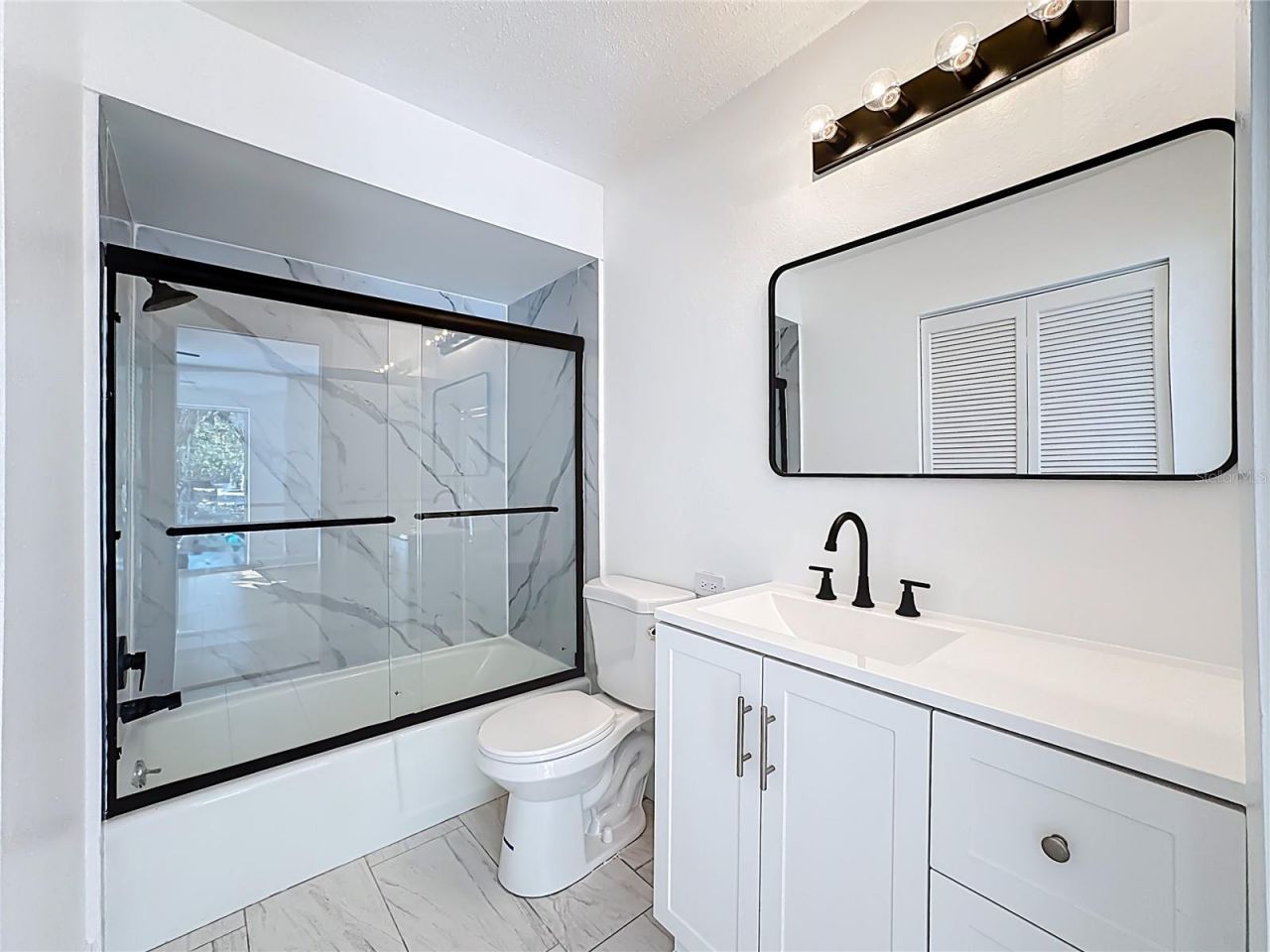 608 N Jefferson Avenue, Unit 30, Sarasota, FL 34237 Photo