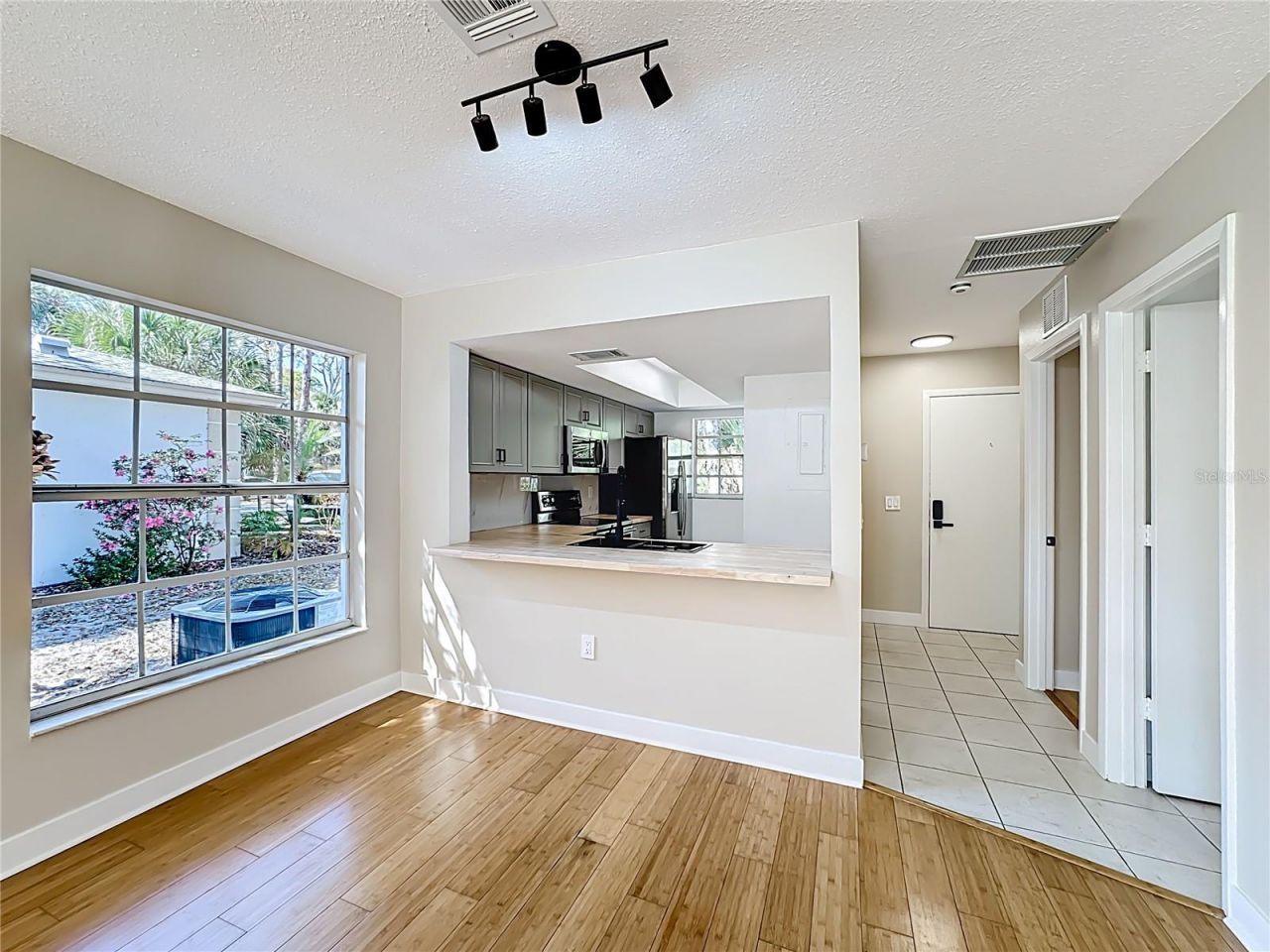 608 N Jefferson Avenue, Unit 30, Sarasota, FL 34237 Photo