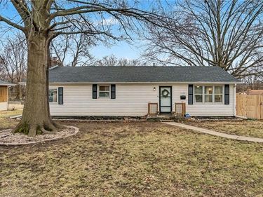 1002 Garden Street, St Joseph, MO 64504