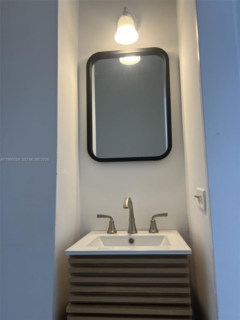 7801 NE 4th Ct, Unit 101, Miami, FL 33138 Photo