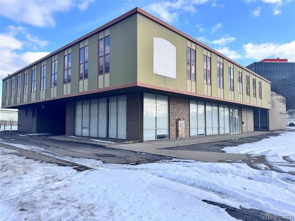 20800 Greenfield Road, Oak Park, MI 48237