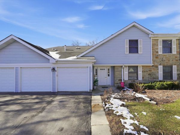 1220 Plum Tree Court, Unit 2D, Schaumburg, IL 60193