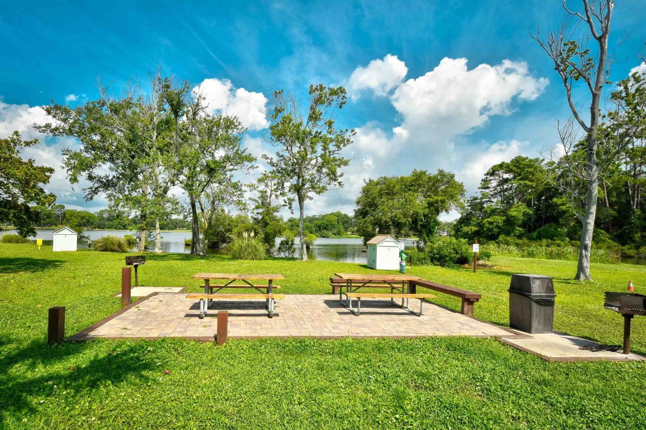 501 Maison Dr.  Photo 32