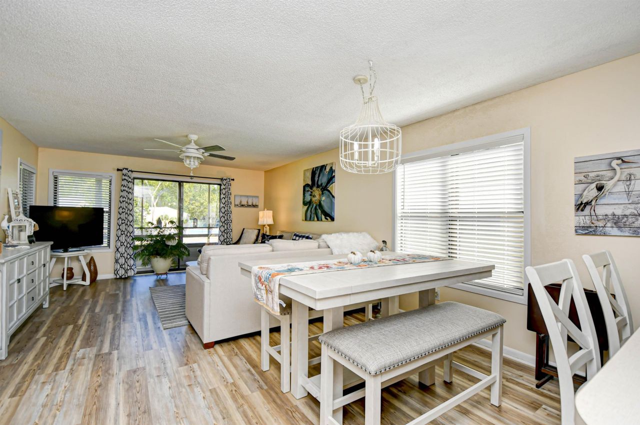 501 Maison Dr.  Photo 8