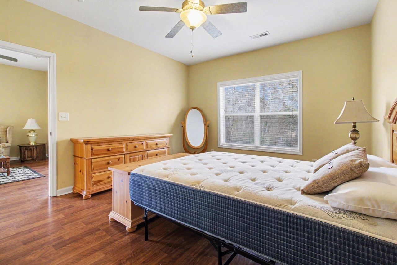 4104 Pinehurst Circle Photo 14